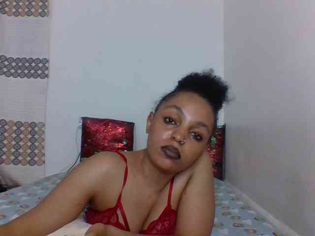 Candy011 webcam