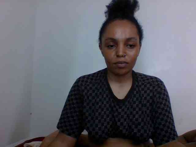 Candy011 webcam