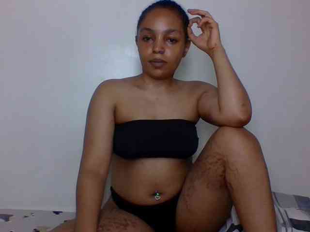Candy011 webcam