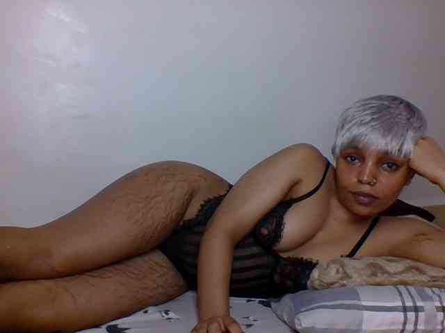 Candy011 webcam