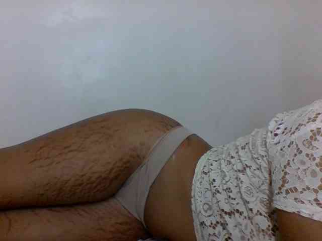 Candy011 webcam