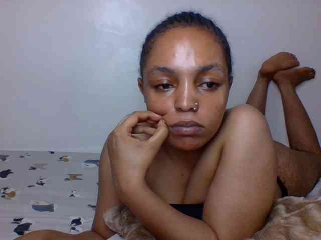 Candy011 webcam