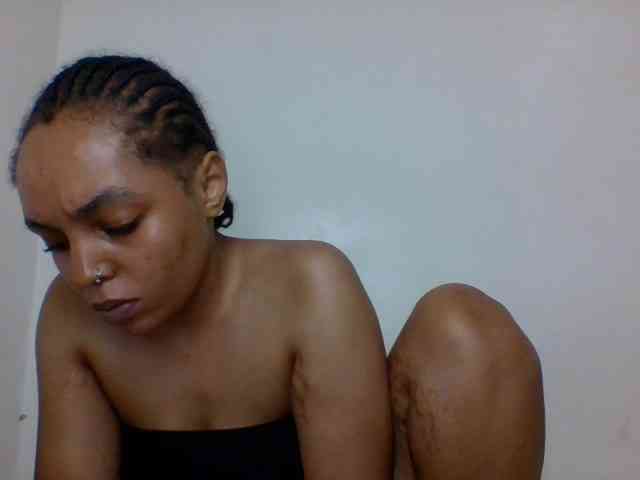 Candy011 webcam
