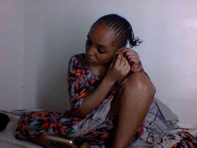 Candy011 webcam