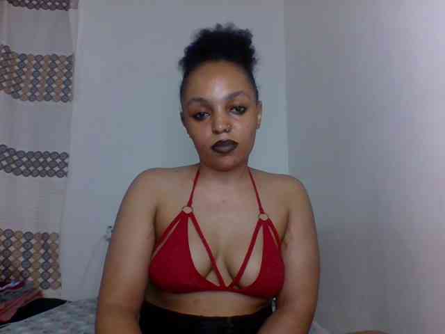 Candy011 webcam