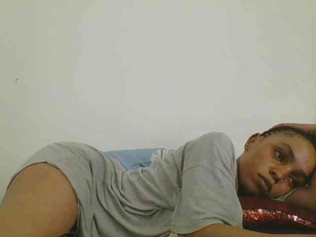 Candy011 webcam