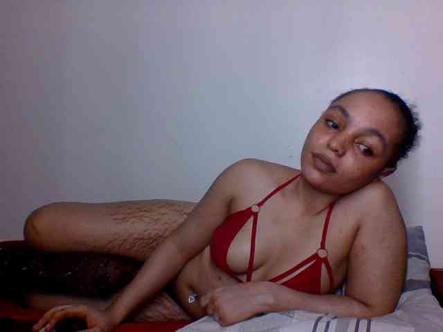 Candy011 webcam