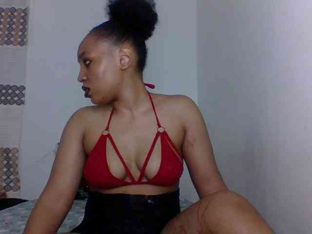 Candy011 webcam