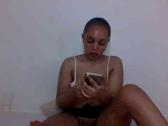 Candy011 webcam