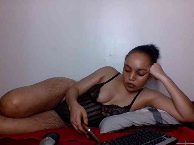 Candy011 webcam