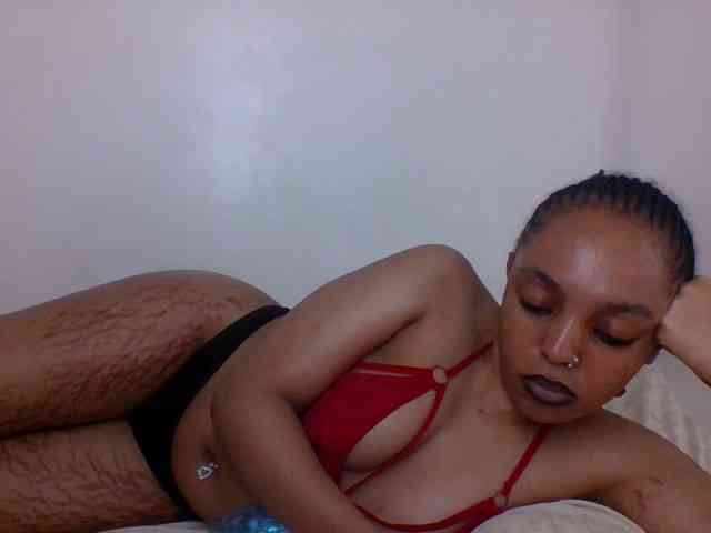 Candy011 webcam