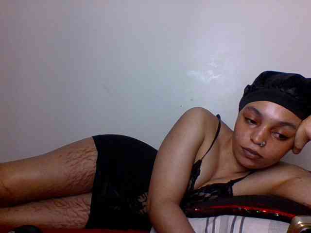Candy011 webcam