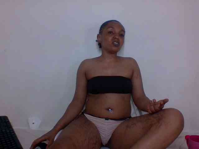 Candy011 webcam