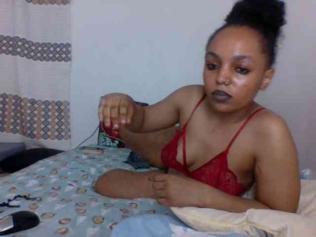 Candy011 webcam