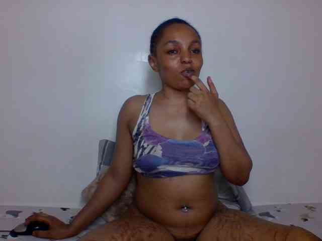 Candy011 webcam
