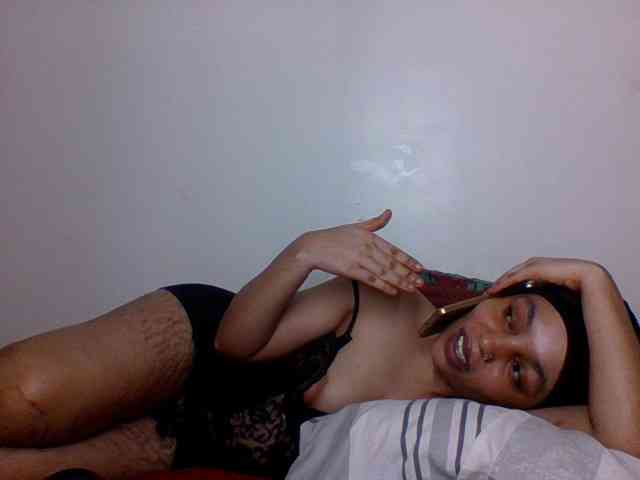 Candy011 webcam