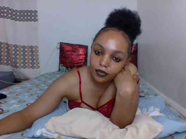 Candy011 webcam