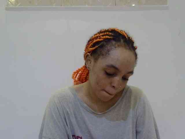 Candy011 webcam