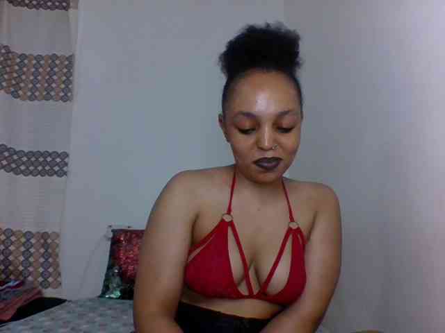 Candy011 webcam