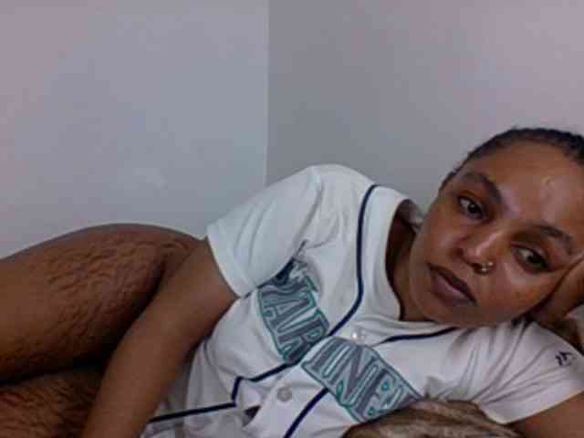 Candy011 webcam
