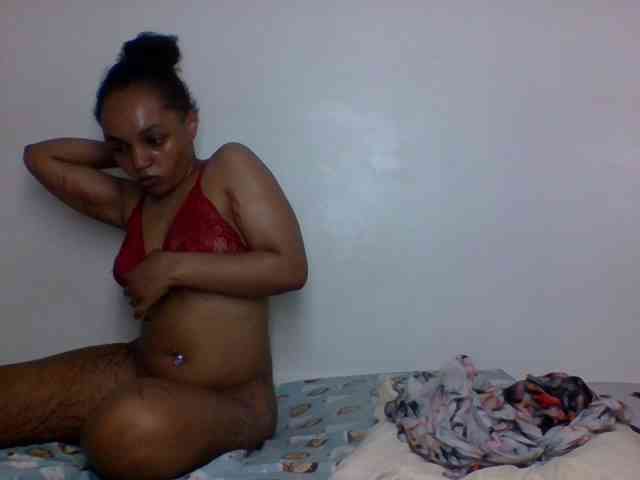 Candy011 webcam