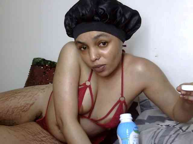 Candy011 webcam