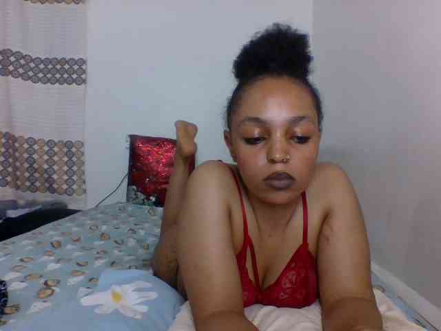 Candy011 webcam