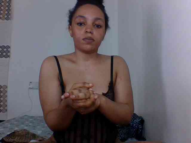 Candy011 webcam