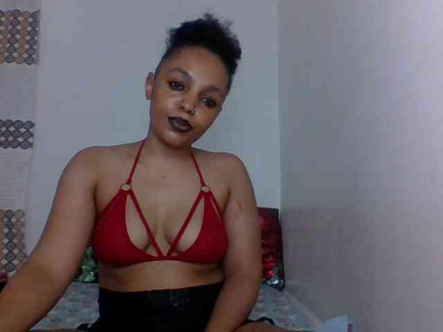 Candy011 webcam