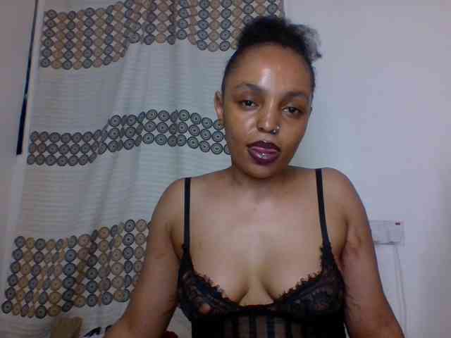 Candy011 webcam