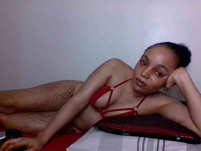 Candy011 webcam