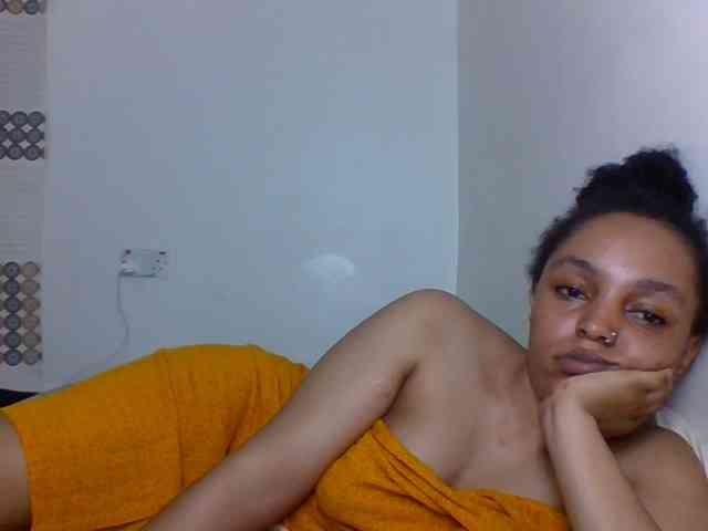 Candy011 webcam