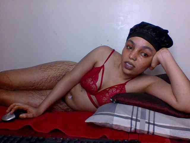 Candy011 webcam