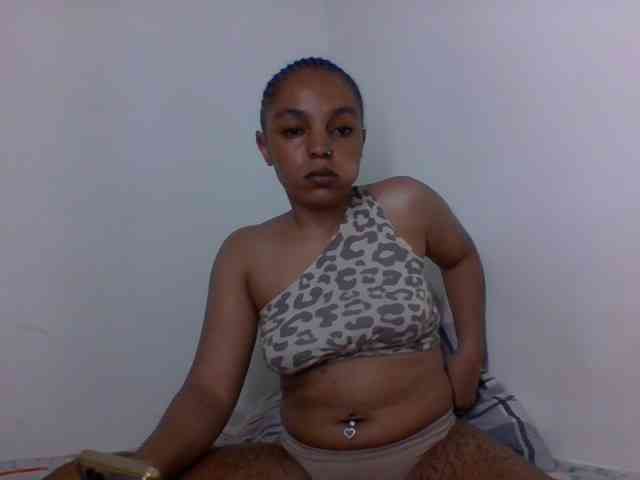 Candy011 webcam