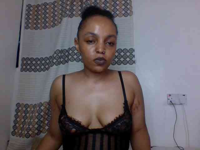 Candy011 webcam