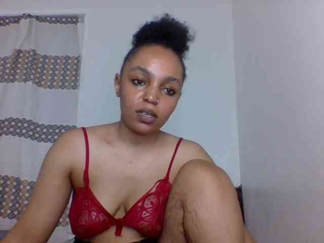 Candy011 webcam