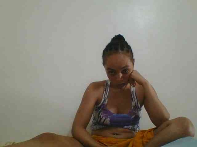 Candy011 webcam