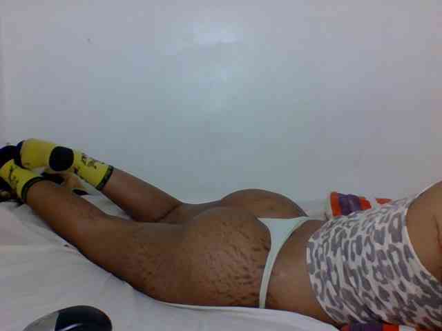 Candy011 webcam