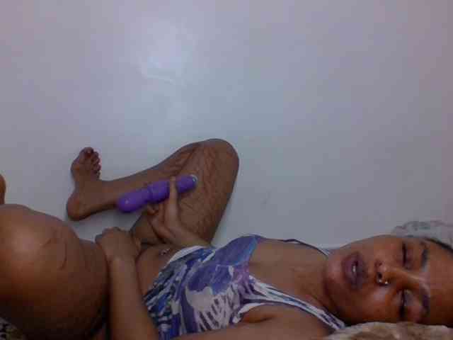 Candy011 webcam