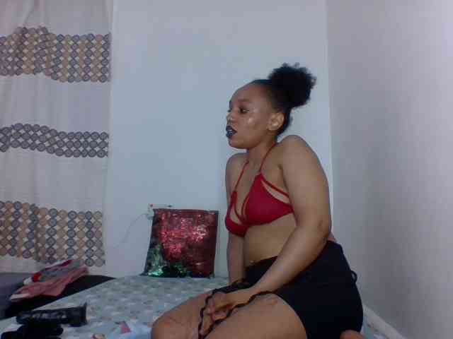 Candy011 webcam