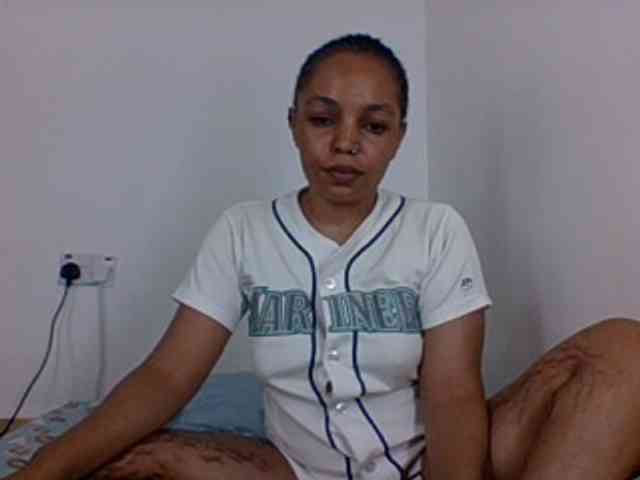 Candy011 webcam