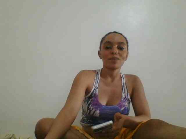 Candy011 webcam