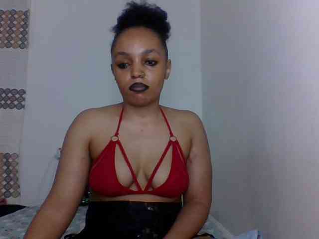 Candy011 webcam