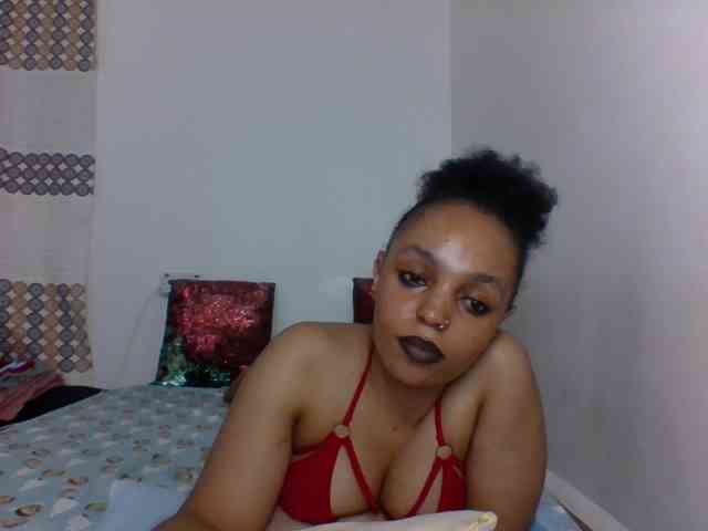 Candy011 webcam