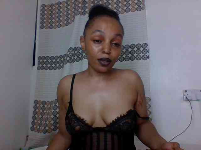 Candy011 webcam