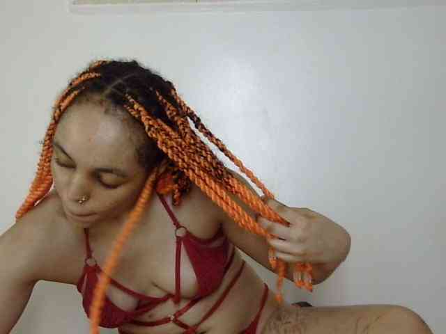 Candy011 webcam