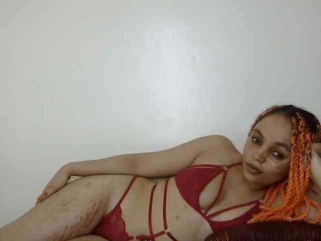 Candy011 webcam