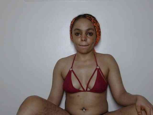 Candy011 webcam