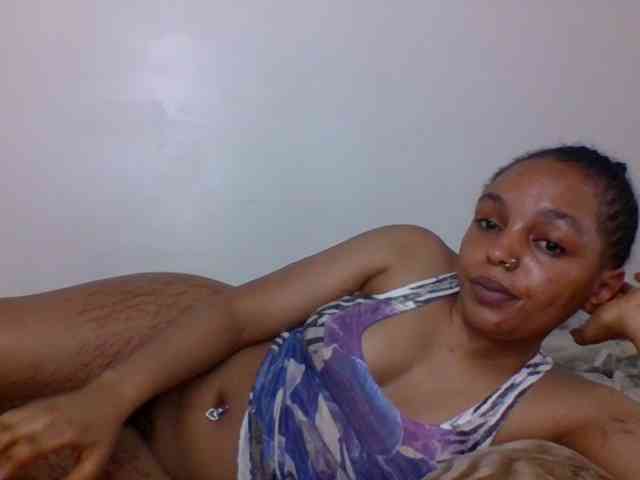 Candy011 webcam