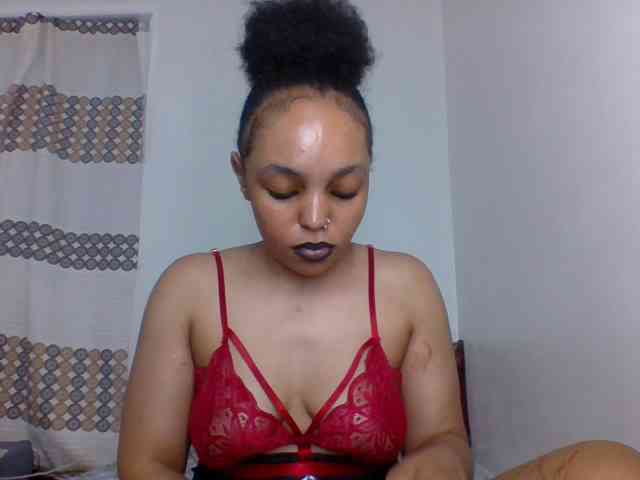 Candy011 webcam